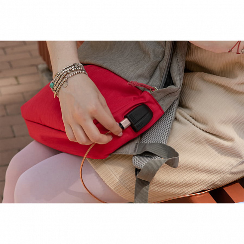 Рюкзак BEAM MINI с USB разъемом и кабелем для powerbank